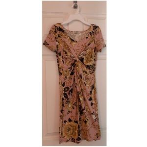 Pink, bodycon front twist floral midi dress. Heart & Hips.